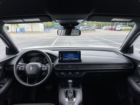 Certified 2026 Honda HR-V Sport image 10