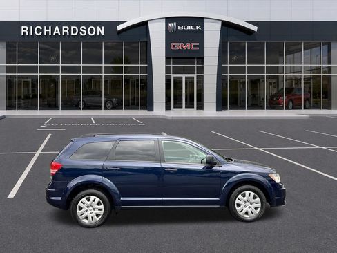 Used 2020 Dodge Journey SE w/ SE Popular Equipment Group FWD image 6