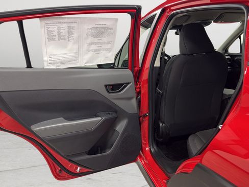 Used 2025 Subaru Crosstrek 2.0i image 27