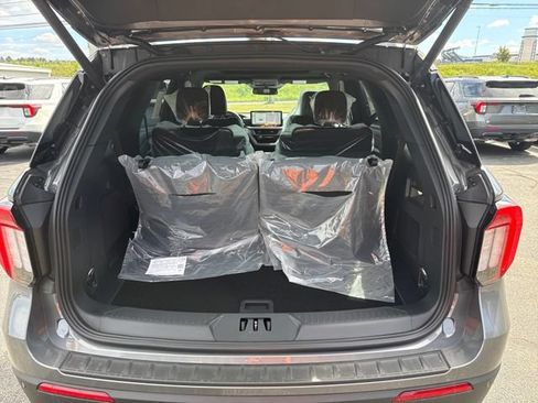 New 2026 Ford Explorer ST-Line w/ ST-Line Street Pack AWD/4WD image 14