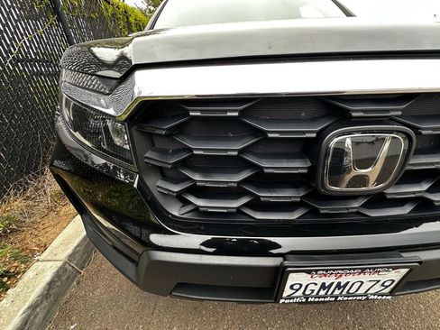 Used 2023 Honda Passport EX-L image 4