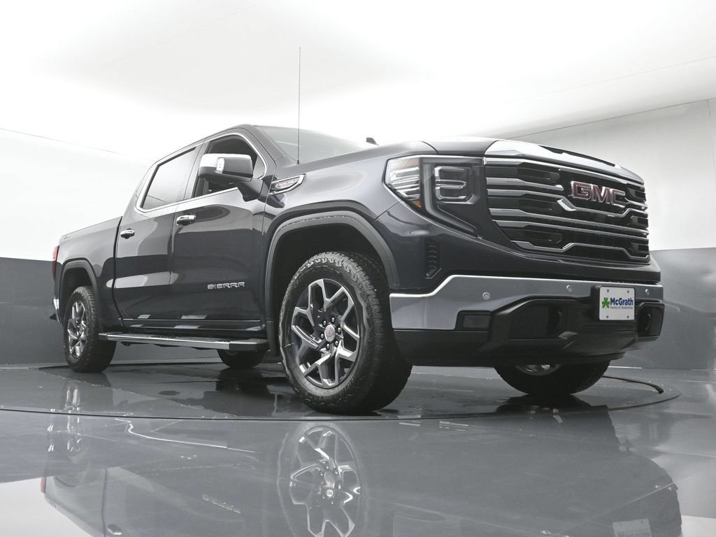 Used 2025 GMC Sierra 1500 SLT w/ SLT Premium Plus Package AWD/4WD image 33