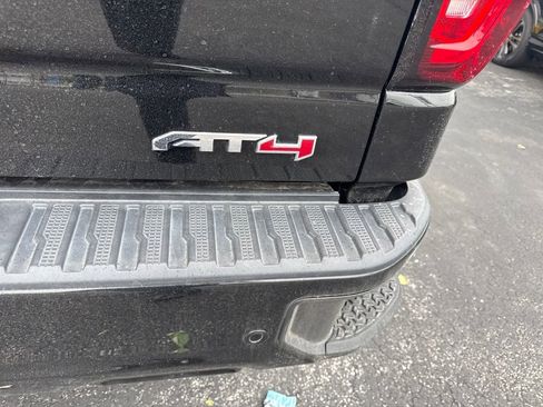 Used 2020 GMC Sierra 1500 AT4 w/ AT4 Premium Package AWD/4WD image 8