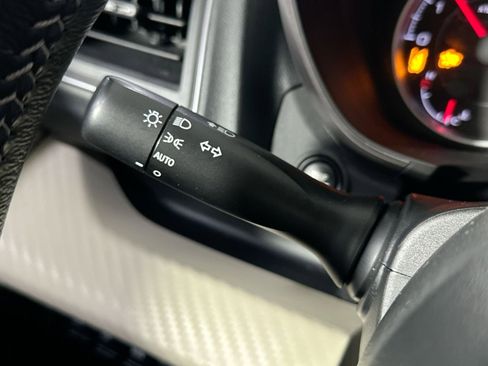 Used 2022 Subaru Ascent Premium w/ Convenience Package image 22