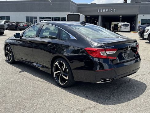 Used 2022 Honda Accord Sport image 4