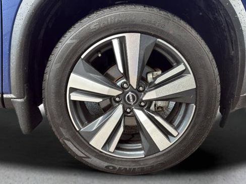 Used 2023 Nissan Rogue SL AWD/4WD image 25