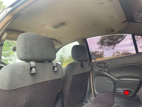 Used 2004 Pontiac Grand Am SE FWD image 21