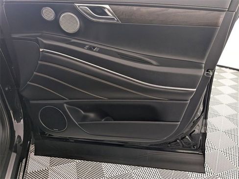 Used 2023 Genesis GV80 3.5T w/ Prestige Package image 36