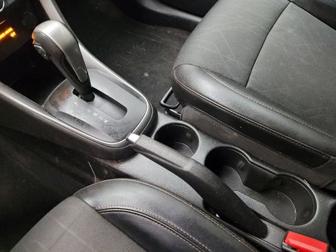 Used 2018 Chevrolet Trax LT w/ LT Convenience Package AWD/4WD image 26