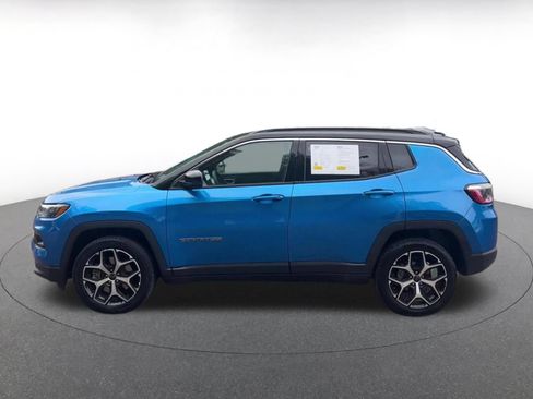 Used 2025 Jeep Compass Limited AWD/4WD image 7