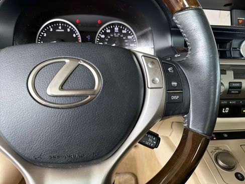Used 2014 Lexus ES 350 w/ Luxury Package FWD image 16