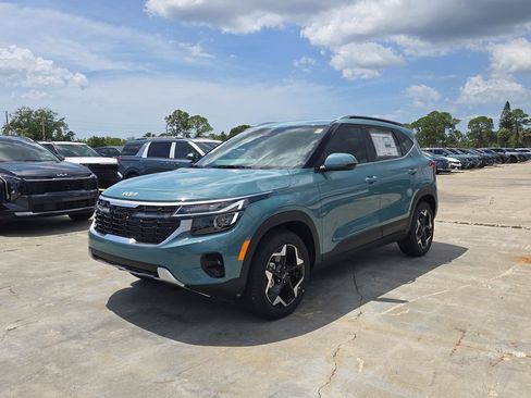New 2026 Kia Seltos EX FWD image 4