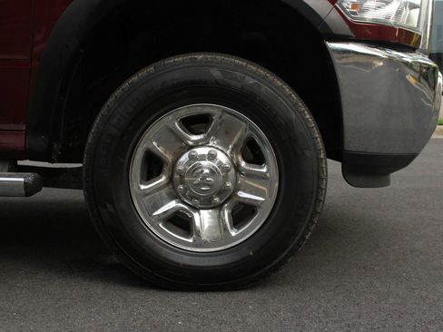 Used 2018 RAM 2500 Tradesman w/ Chrome Appearance Group AWD/4WD image 4