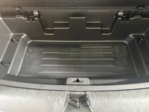 Used 2022 Chevrolet Traverse LT w/ Midnight/Sport Edition AWD/4WD image 11