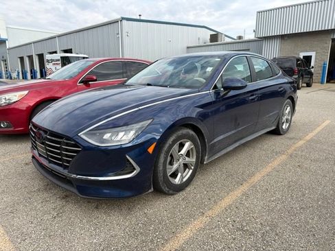 Used 2020 Hyundai Sonata SE w/ Cargo Package FWD image 2
