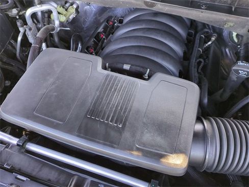 Used 2021 Chevrolet Tahoe LT w/ LT Signature Package image 31