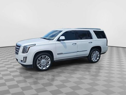 Used 2020 Cadillac Escalade Platinum AWD/4WD image 4