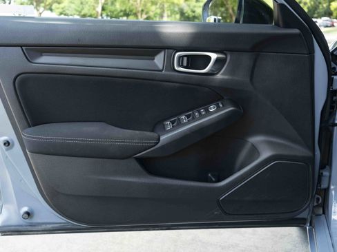 Used 2023 Honda Civic Sport image 36