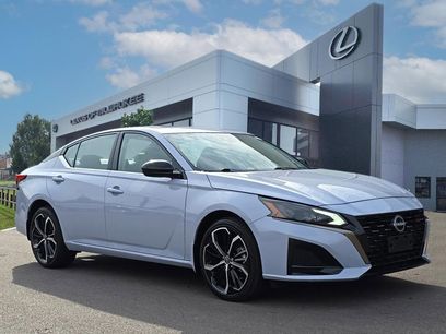 Used 2024 Nissan Altima 2.5 SR w/ SR Premium Package