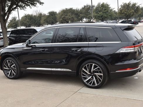 New 2026 Lincoln Aviator Black Label w/ Dynamic Handling Package image 17