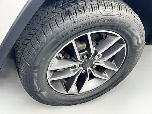 Used 2022 Jeep Grand Cherokee Limited image 26