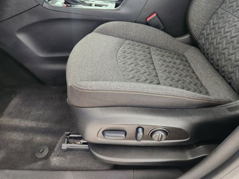 Used 2024 Chevrolet Equinox LT AWD/4WD image 26