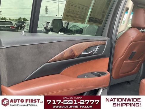 Used 2016 Cadillac Escalade ESV Premium AWD/4WD image 8