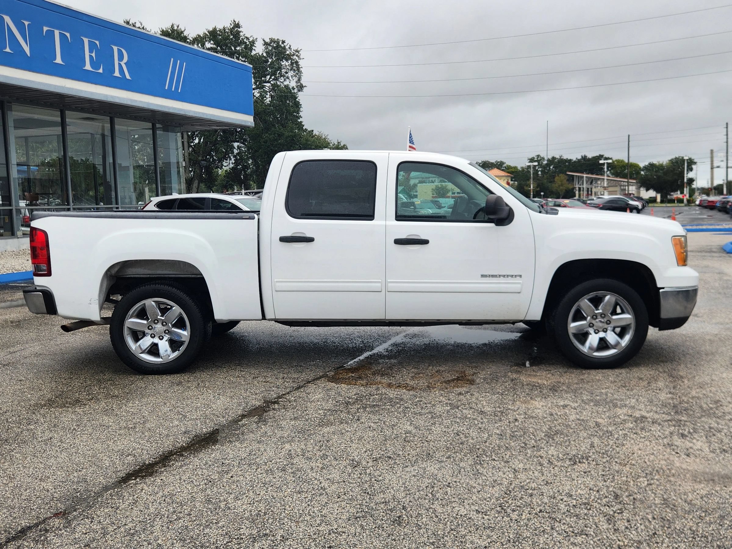 Used 2013 GMC Sierra 1500 SLE w/ Power Tech Package AWD/4WD image 9