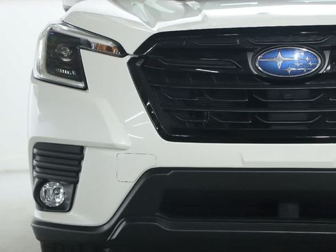 Used 2023 Subaru Forester Premium AWD/4WD image 6