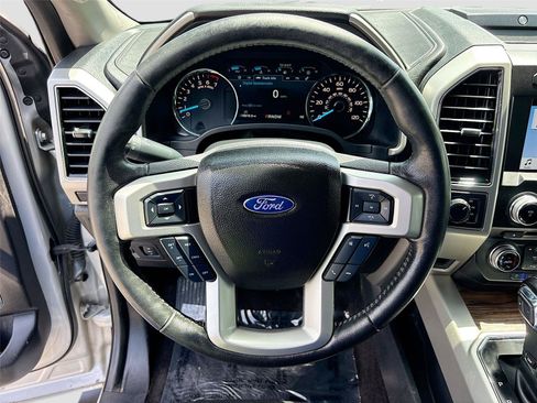 Used 2018 Ford F150 Lariat w/ Equipment Group 502A Luxury AWD/4WD image 11