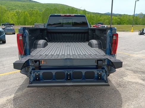 New 2026 GMC Sierra 3500 Denali w/ Denali Reserve Package AWD/4WD image 27