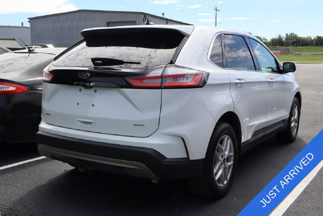 Used 2024 Ford Edge SEL w/ Convenience Package AWD/4WD image 4