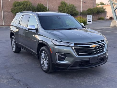Used 2022 Chevrolet Traverse LT w/ LPO, Floor Liner Package FWD image 8