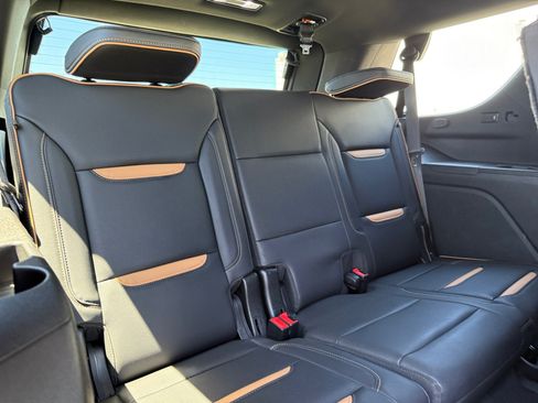 Used 2021 GMC Yukon AT4 w/ AT4 Premium Plus Package AWD/4WD image 21