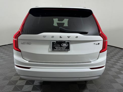 Used 2022 Volvo XC90 T6 Momentum w/ Protection Package Premier AWD/4WD image 10