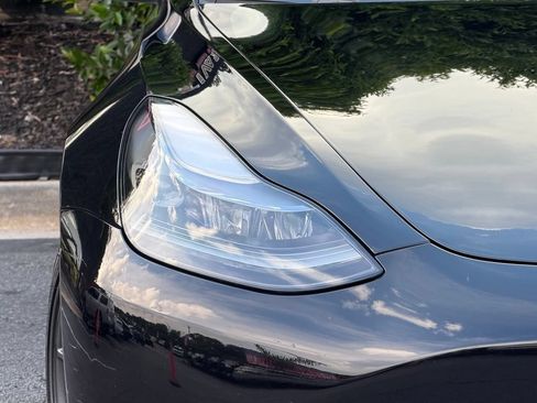 Used 2023 Tesla Model 3 Standard Range RWD image 5
