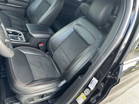 Used 2023 Ford Explorer ST-Line image 14