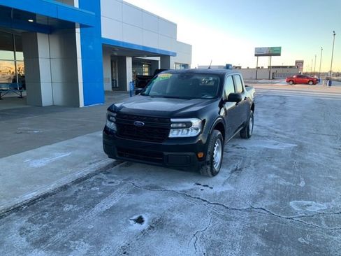 Used 2024 Ford Maverick XL image 2