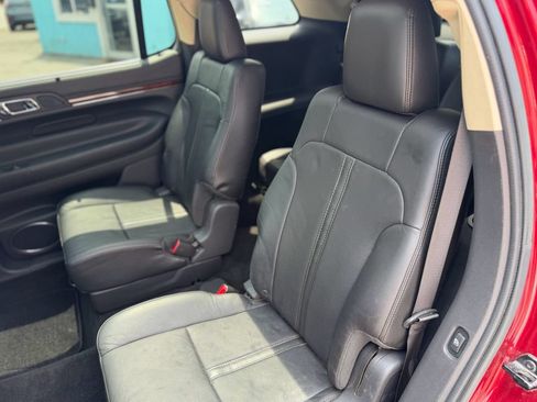 Used 2014 Lincoln MKT AWD w/ Equipment Group 201A image 11