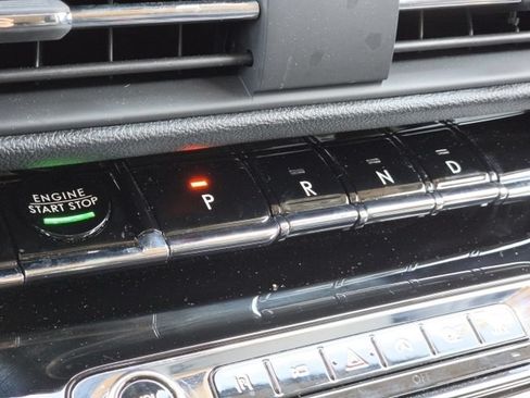 Used 2025 Lincoln Corsair AWD w/ Equipment Group 101A image 26