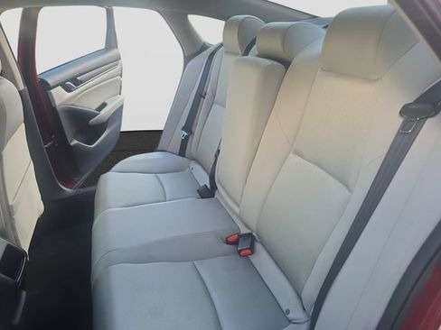 Used 2018 Honda Accord LX image 13