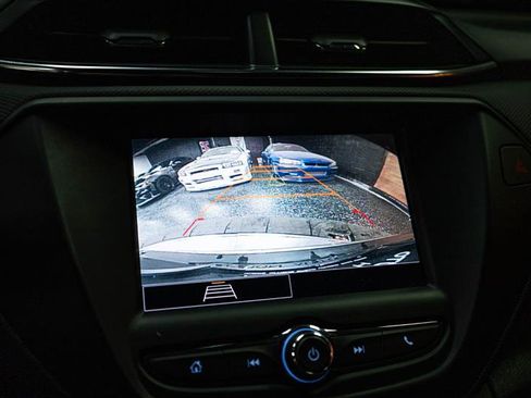 Used 2022 Chevrolet TrailBlazer LT w/ Confidence II Package image 18