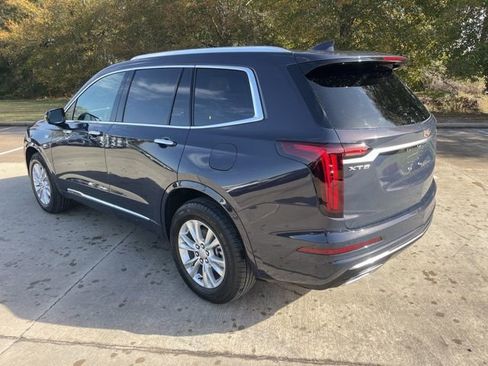 New 2025 Cadillac XT6 Luxury FWD image 3