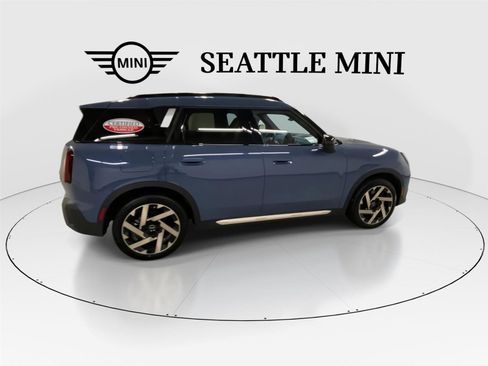 Certified 2025 MINI Cooper Countryman S w/ Comfort Package Max image 12