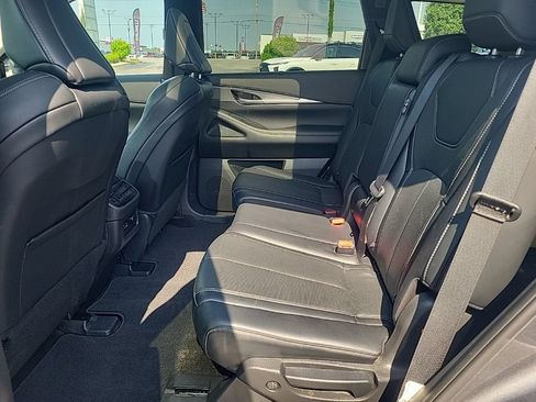Certified 2023 INFINITI QX60 Luxe w/ Cargo Package AWD/4WD image 31