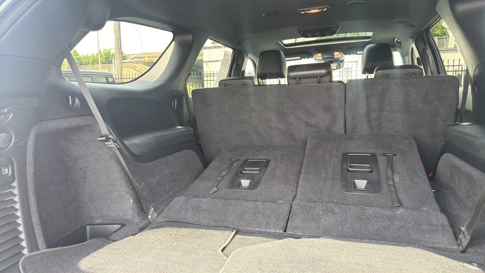 Used 2025 Dodge Durango R/T AWD/4WD image 30