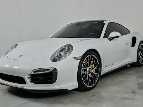 Used 2014 Porsche 911 4 Coupe image 6
