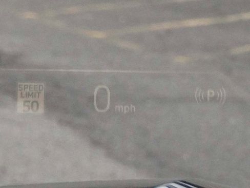 Used 2024 BMW X7 xDrive40i w/ M Sport Package image 56