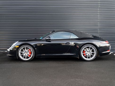 Used 2013 Porsche 911 Carrera S image 2