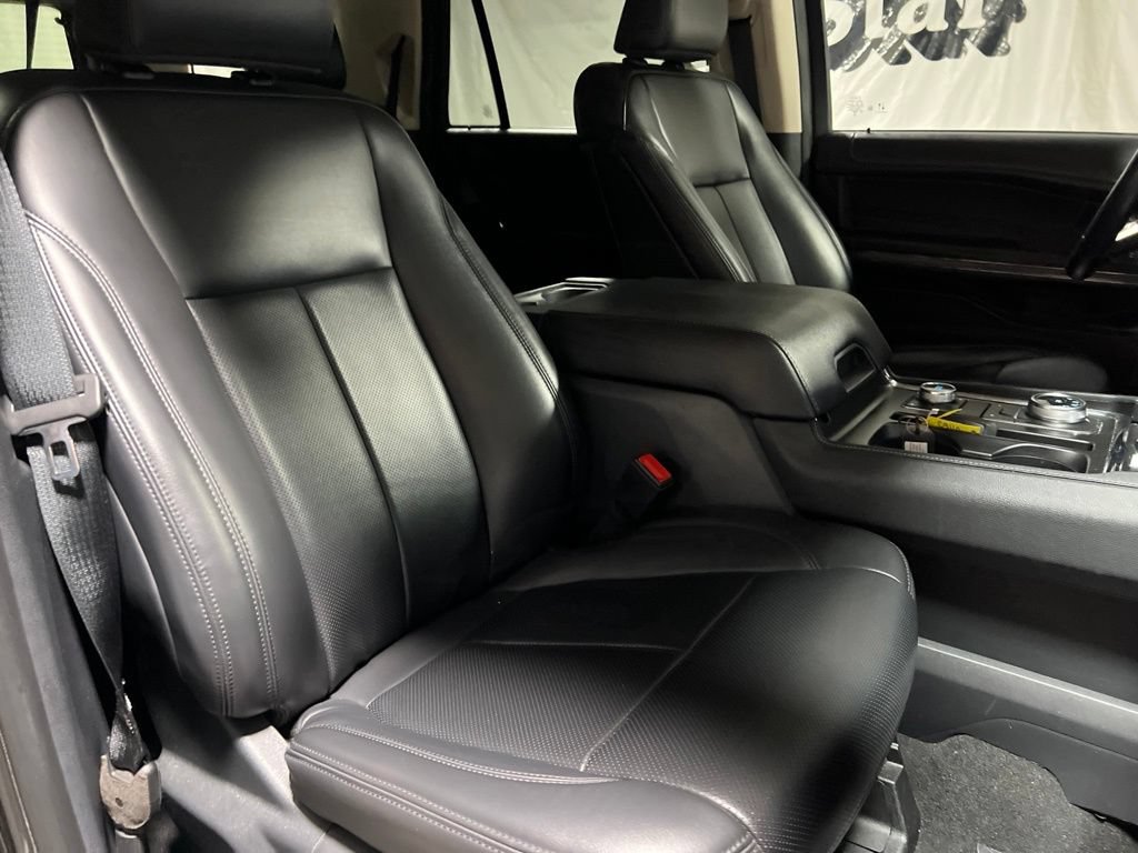Used 2024 Ford Expedition XLT AWD/4WD image 10